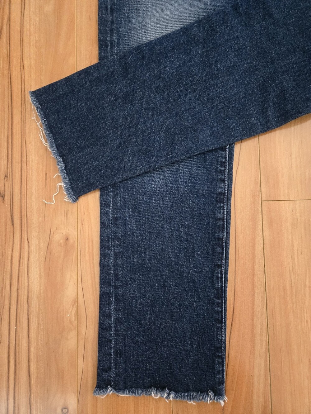MOTHER Denim "The Scrapper Cuff Ankle Fray" Jeans Size 24 - Picture 3 of 11
